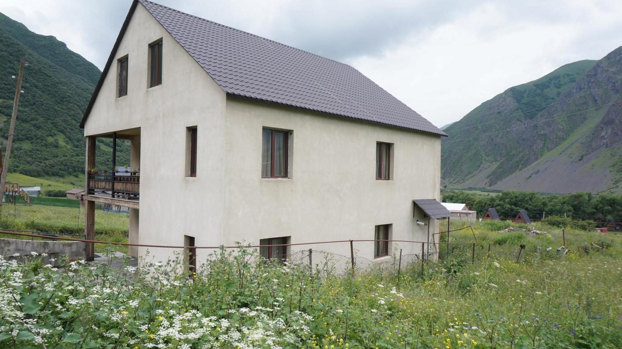 Hotel Arte In Kazbegi Exteriér fotografie