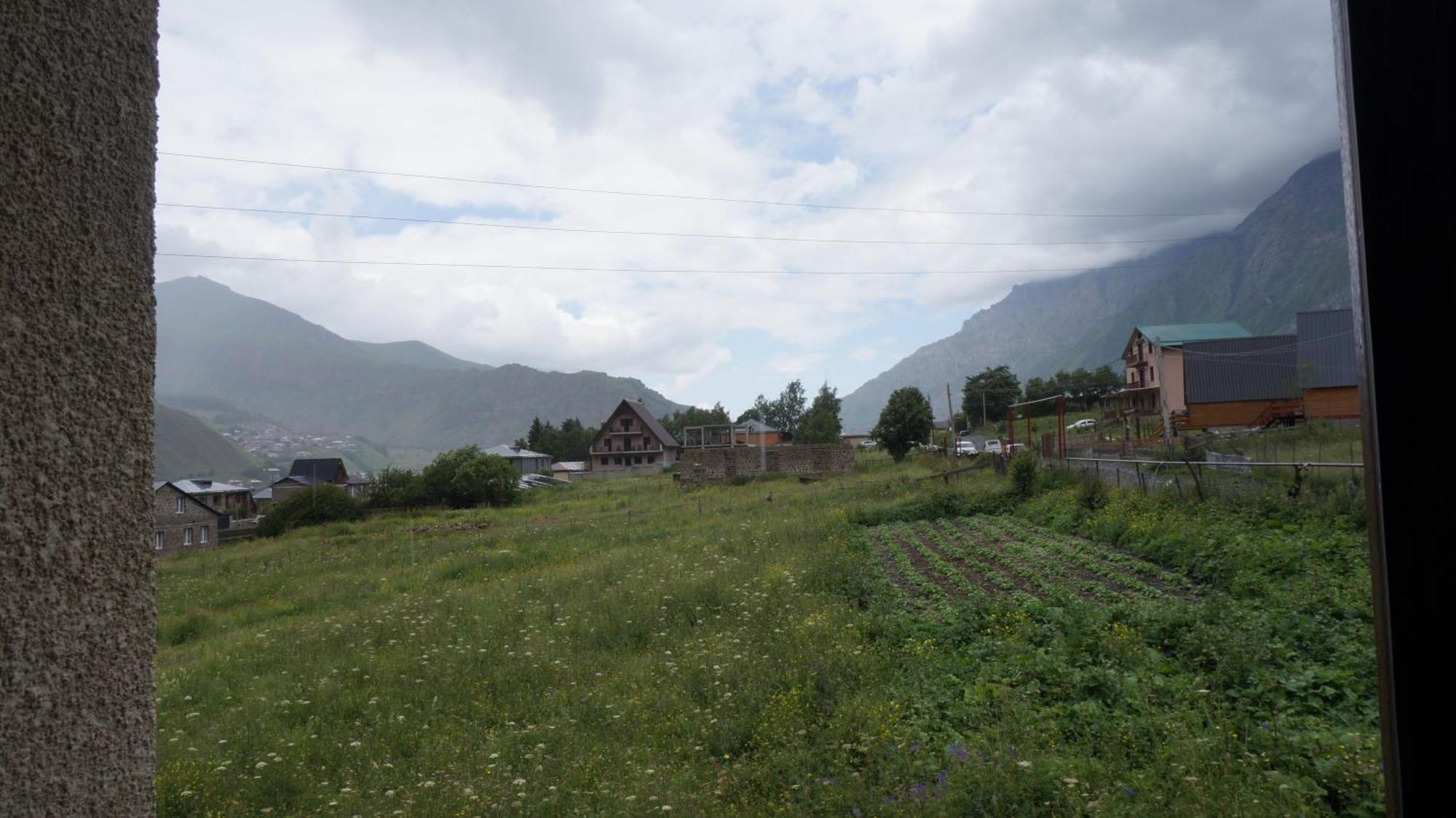 Hotel Arte In Kazbegi Exteriér fotografie