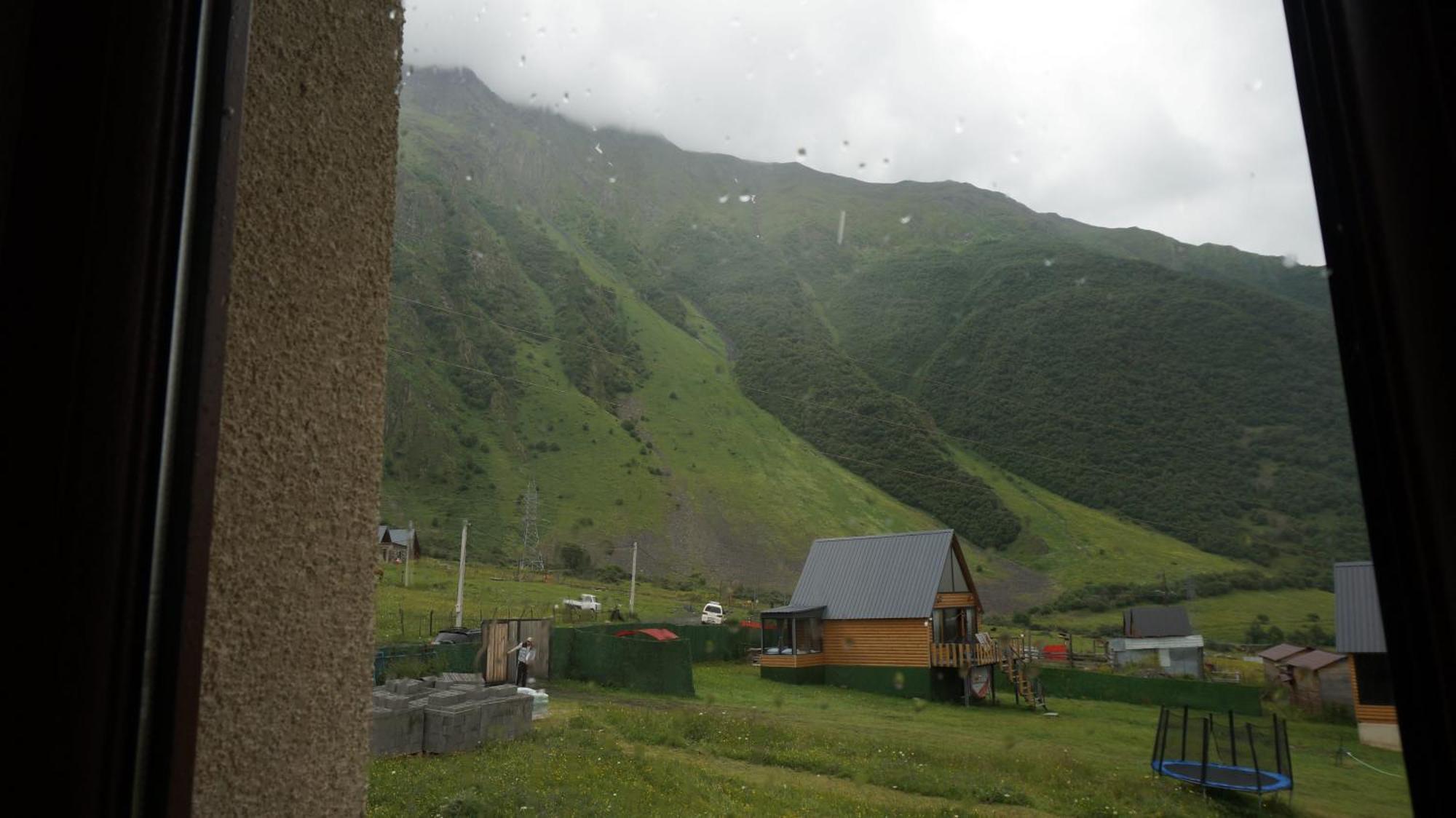 Hotel Arte In Kazbegi Exteriér fotografie