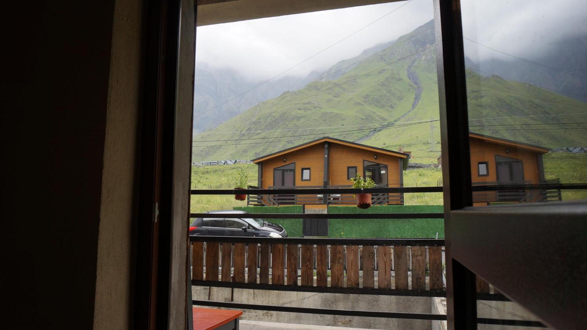 Hotel Arte In Kazbegi Exteriér fotografie