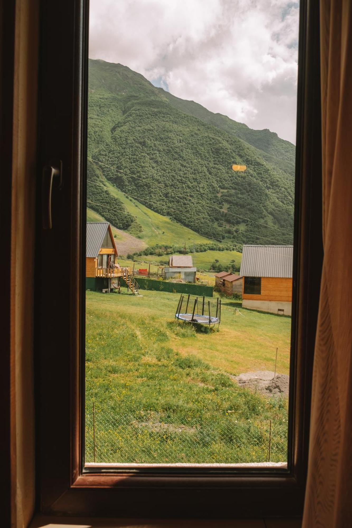 Hotel Arte In Kazbegi Exteriér fotografie