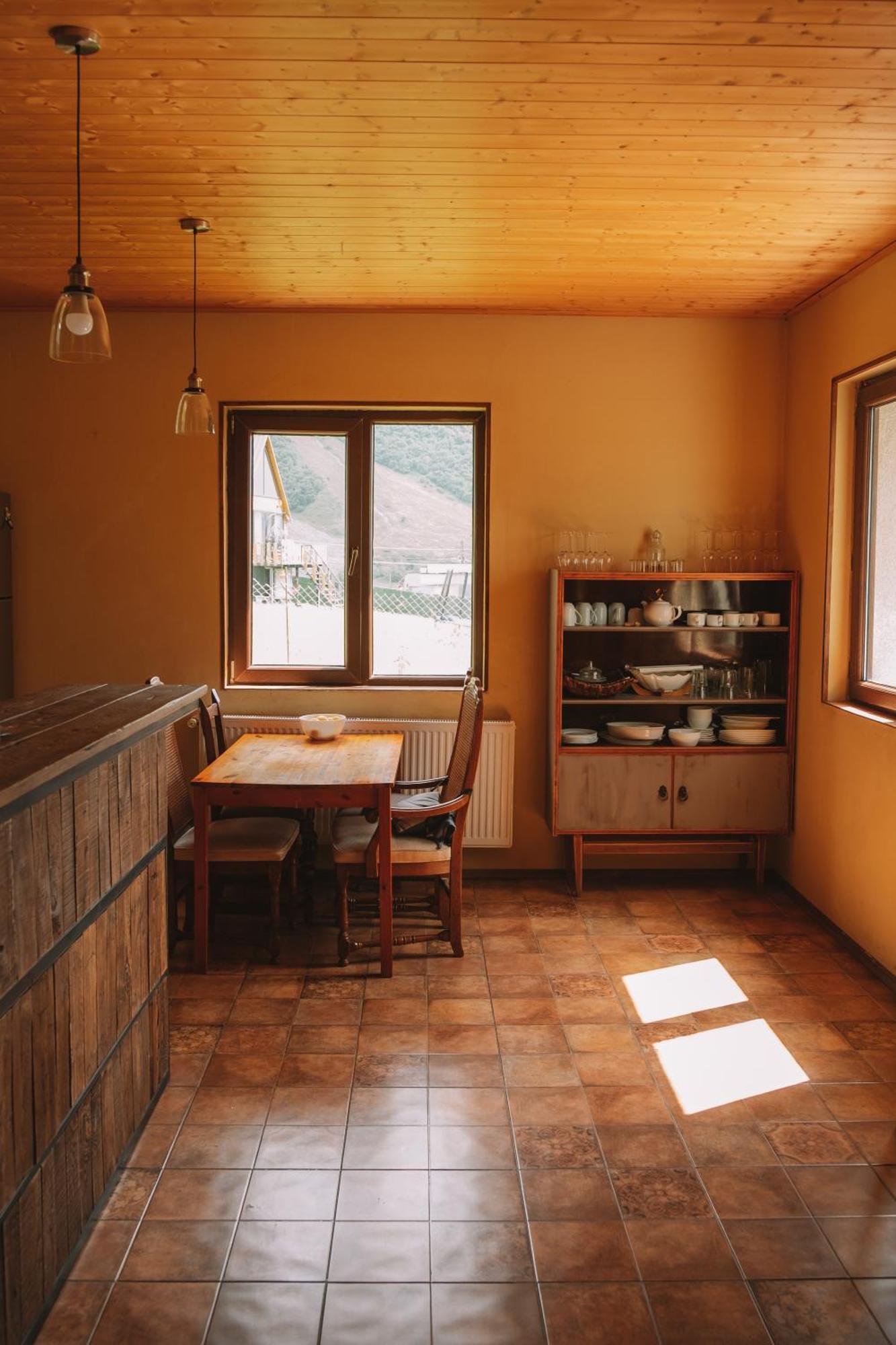 Hotel Arte In Kazbegi Exteriér fotografie